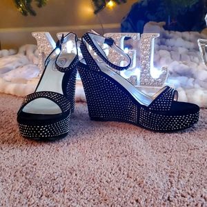 Bolero silver embellished strappy heel wedges. New and sparkly! 6.5